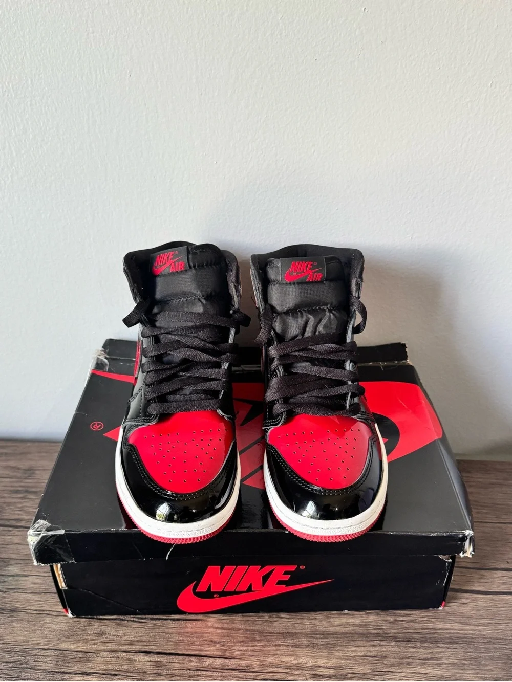 Nike Jordan 1s Red Toe with Box High-Top Sneakers - Black & Red